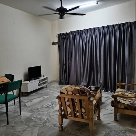 7 Sea Pd Marina Apartment Port Dickson Bagian luar foto