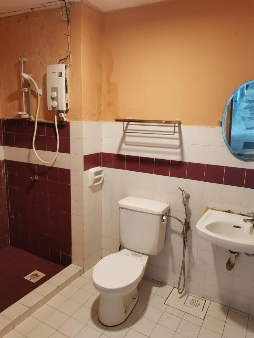 7 Sea Pd Marina Apartment Port Dickson Bagian luar foto