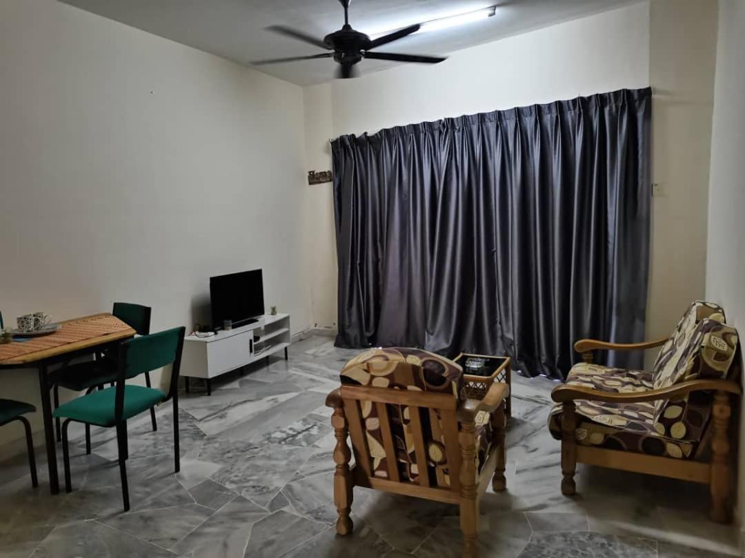 7 Sea Pd Marina Apartment Port Dickson Bagian luar foto