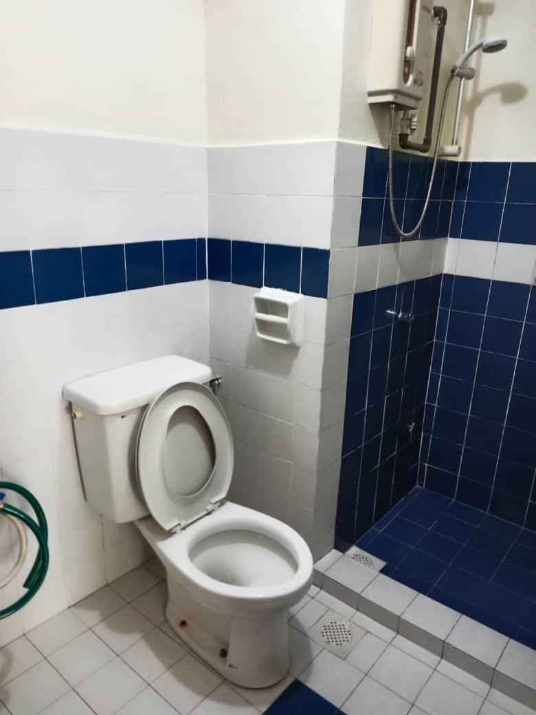 7 Sea Pd Marina Apartment Port Dickson Bagian luar foto